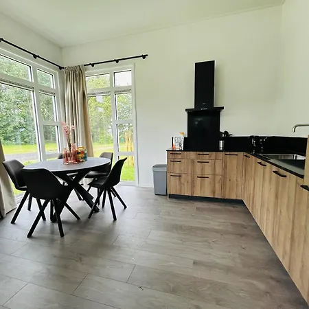 Bungalowpark De Horn - Floresta 214 Feriehus Dirkshorn